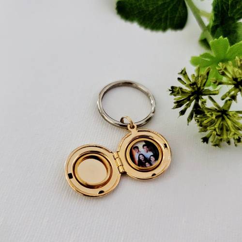 Small Dots Keychain Photo Locket in Gold, Silver, or Rose Gold