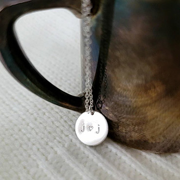 anniversary-dainty-disc-necklace-13mm