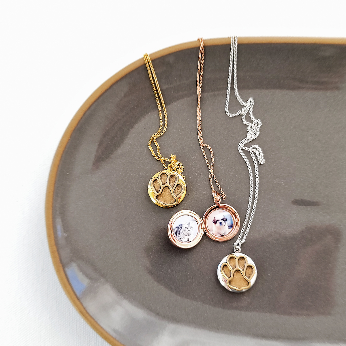 How to Print and Put a Picture in a Locket Pendant