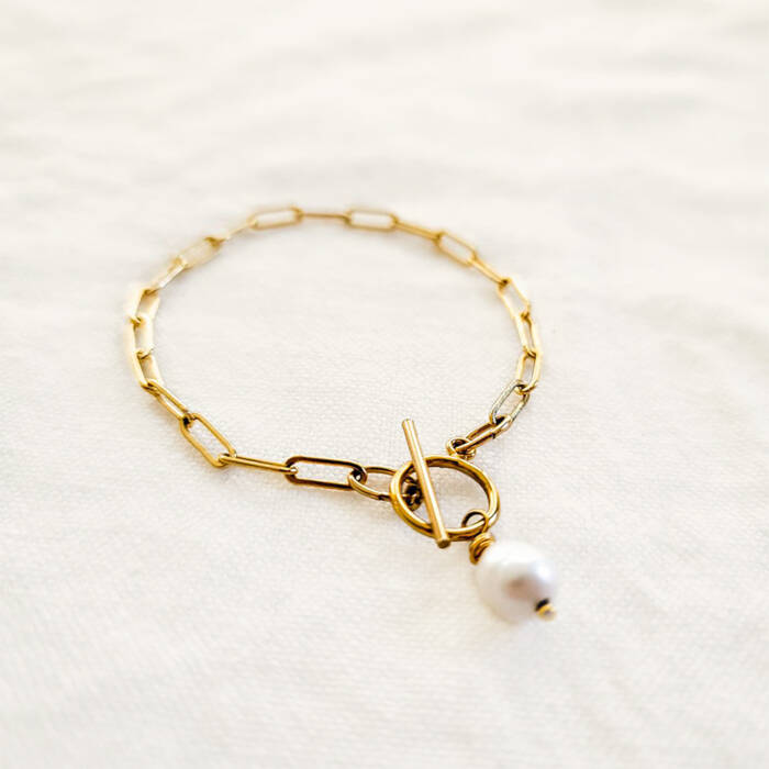 Chunky Toggle Clasp Wire Wrapped Pearl Bracelet
