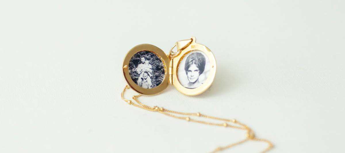 Gold Photo Locket Necklace